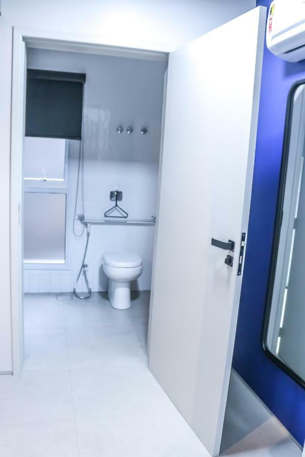 Artsy Vitoria Hostel Ngoại thất bức ảnh